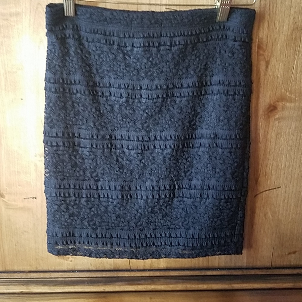 Mini skirt - Picture 2 of 2